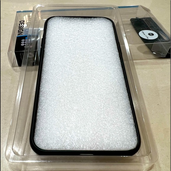 🔥iPhone 11 Pro phone case - Picture 2 of 4